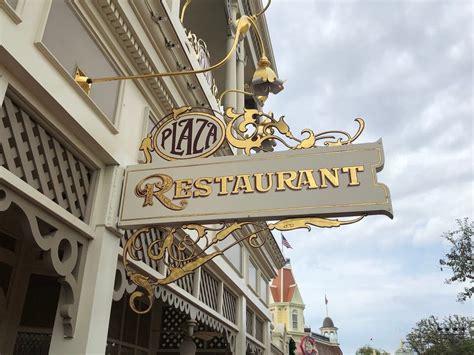 Plaza Restaurant Overview | Disney's Magic Kingdom Dining - DVC Shop