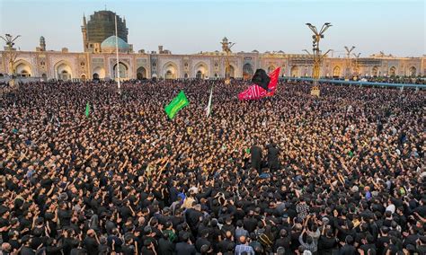 نگاهی به آیین‌های مختلف عزاداری در حرم امام رضاع یک ایران در سوگ