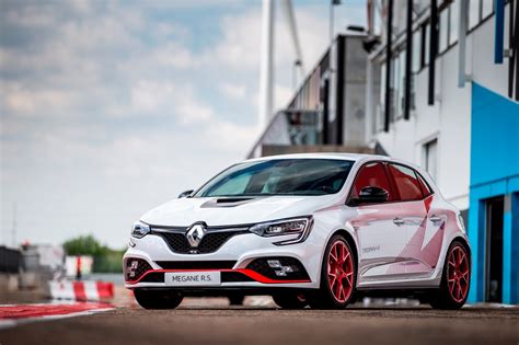 Prix Renault M Gane Rs Trophy R Pour La Reine Du Ring