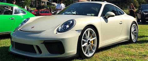 Geyser Grey 2018 Porsche 911 Gt3 Touring Looks Stealth Autoevolution