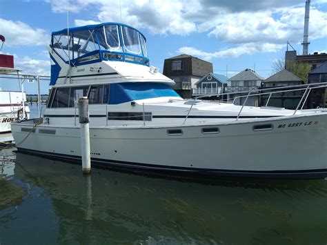 1986 Bayliner 3870 Motoryacht Wyandotte Stati Uniti