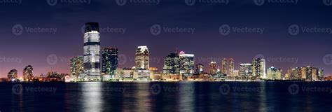 Jersey City skyline 8309978 Stock Photo at Vecteezy