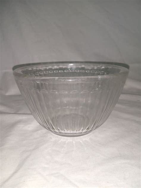 Pyrex 7401 S Ribbed Glass Bowl Etsy Glass Bowl Pyrex Pyrex Vintage