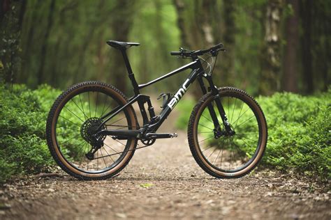 BMC Fourstroke 01 LT One First Ride Review MBR