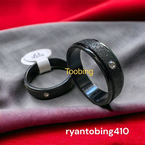 Jual Cincin Titanium Mata Satu Pasir Hitam Untuk Pria Wanita Terpopuler