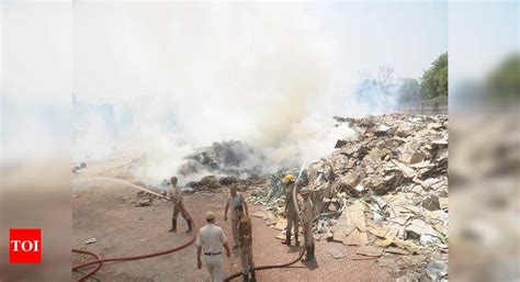 Fire Breaks Out At Closed Paper Mill Doused In Six Hours Ghaziabad