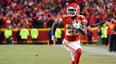 Chiefs' Damien Williams out vs. Ravens with knee injury, fantasy ...