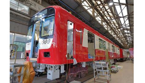 京急、新造車両2本導入へ ロングシート・クロスシート切替可、前面展望席復活 2021年春から順次営業運転開始 2021年1月20日