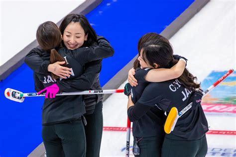 【ロコ・ソラーレ】北京五輪決めた！「メガネ先輩」韓国に勝利／ライブ詳細 スポーツライブ速報写真ニュース 日刊スポーツ