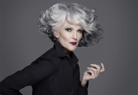 Conoce a Maye Musk la modelo de 69 años que es ahora una CoverGirl