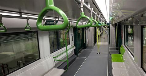 First REM light metro trainset unveiled in Montréal | Metro Report ...