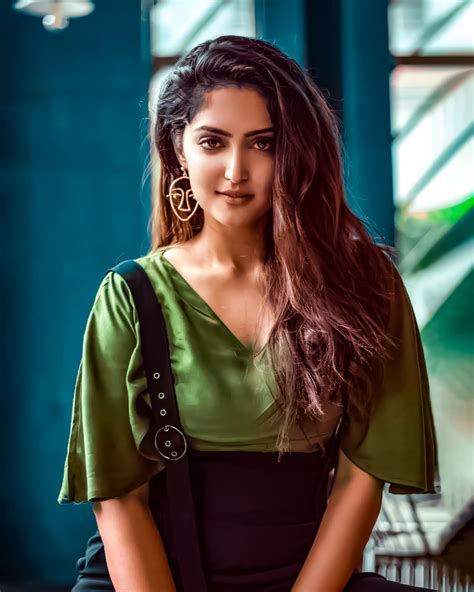 Bigil Movie Actress Reba Monica John Cute Pics Galleries