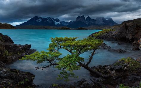 Ciemne Chmury Nad Jeziorem Lake Pehoe W Andach