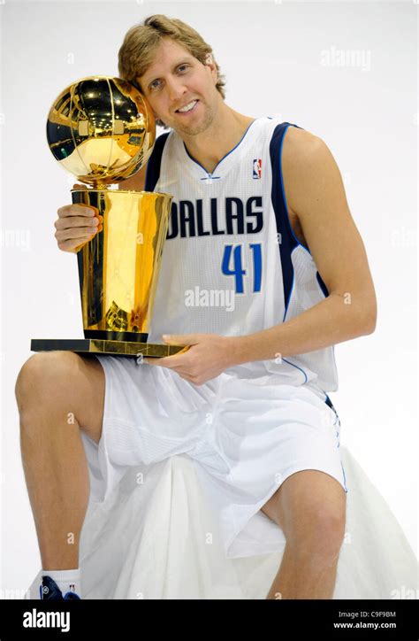 December 13, 2011: Dallas Mavericks power forward Dirk Nowitzki #41 ...