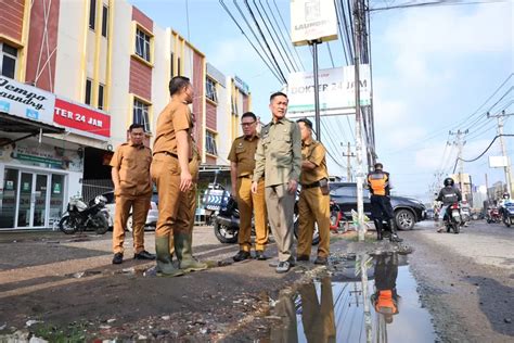 Ratu Dewa Gerak Cepat Benahi Jalan Sultan M Mansyur Palembang Yang