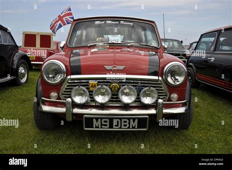 Mini cooper 1960s hi-res stock photography and images - Alamy