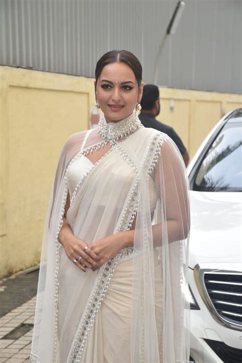 Sonakshi Sinha Stuns In White For Dabangg Trailer Launch Masala