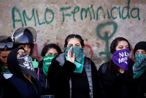 Mujeres Protestan En Palacio Nacional Contra Feminicidios Alto Nivel