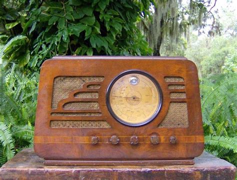 1936 Silvertone Big Gold Dial Radio Model 4565 Restored Good Working Condition Antique Radio