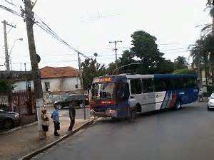 G Motoqueiro Fica Ferido Ap S Bater Na Traseira De Nibus Em