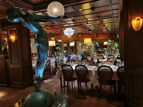 Les Grands Buffets El Favorito Del Jurado De Los Ze Awards Du Resto