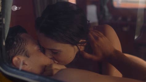 Nude Video Celebs Actress Zoe Moore