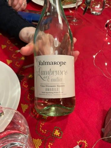 Valmarone Lambrusco Dellemilia Frizzante Bianco Amabile Vivino Us