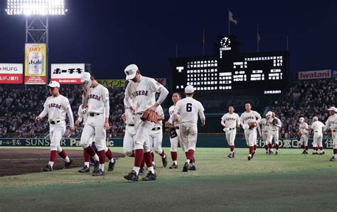 【甲子園】早実、内野5人シフトは試合では初 9年ぶり8強ならずも和泉実監督「今日の敗戦は監督を辞めても覚えている」 スポーツ報知