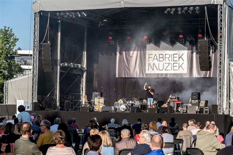 Vierduizend Muziekfans Trekken Naar Eerste Edities Fabriek Muziek