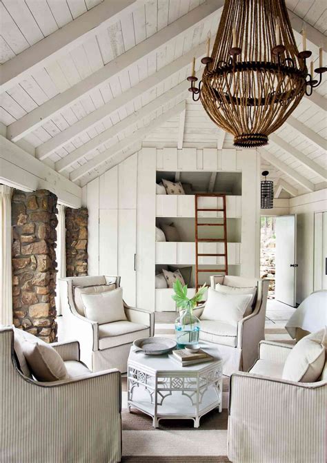 40 Lake House Decorating Ideas For A Cozy And Rustic Retreat