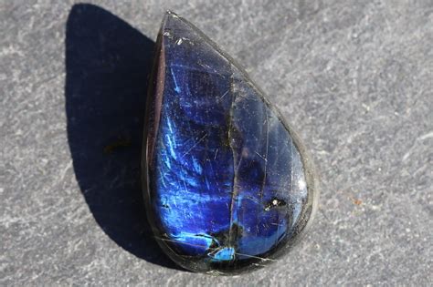 Spektrolith Cabochon 14 Erdschatz