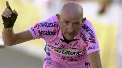 Caso Pantani Riaperte Le Indagini Dopo Anni Colpo Di Scena Sull