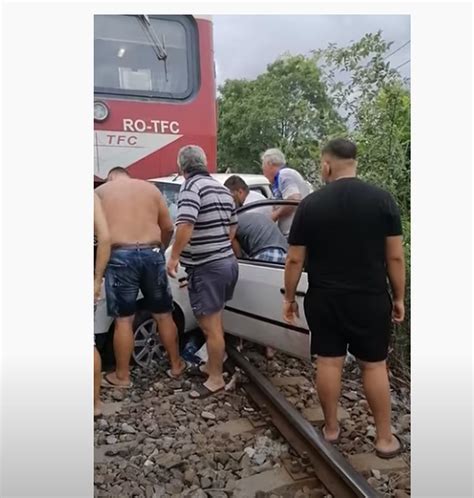 Noi imagini dramatice de la accidentul de tren din Ploiești în care a