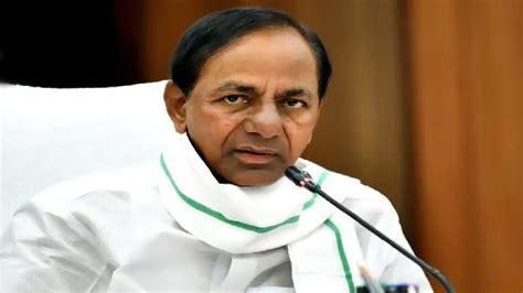 Ec Issues Notice To Former Telanganas Cm Kcr Asks Him To Reply By