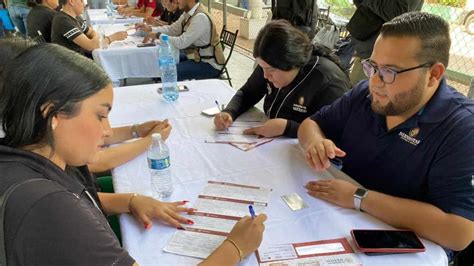 Reciben Sinaloenses Tarjeta De J Venes Construyendo El Futuro