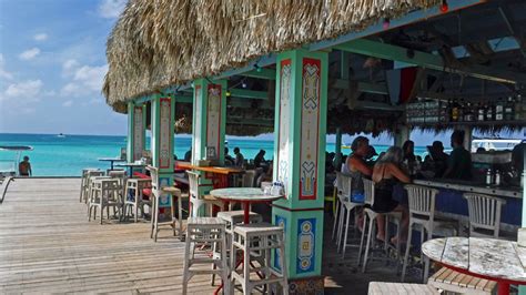 Must visit beach bars while in Aruba - Arubapapers