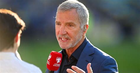 Souness Blasts Vulgar Clown Martinez Who Embarrassed Himself And