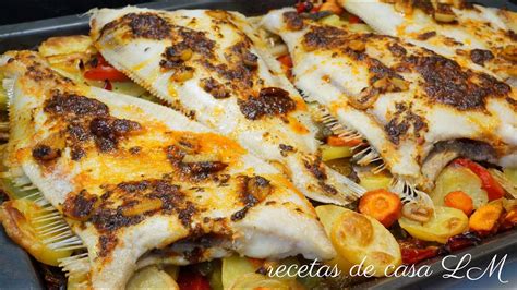 RECETA FÁCIL DE PESCADO AL HORNO CON PATATAS O PAPAS RECETA FÁCIL Y