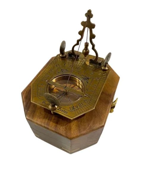 Ancien Cadran Solaire Pendule Boussole Laiton Nautique De Collection