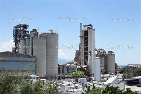 Industrial Plant Stock Photo By ©leungchopan 31240437