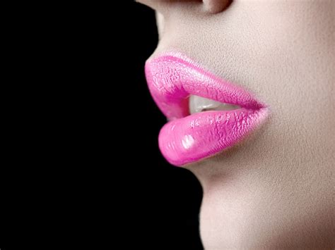 tampil lebih segar saatnya  coba lipstik pink  hasil