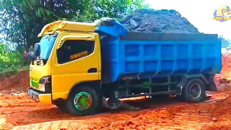 Mobil Dump Truk Canter Muatan Cadas Full Bak Dump Truk Jomplang Muatan