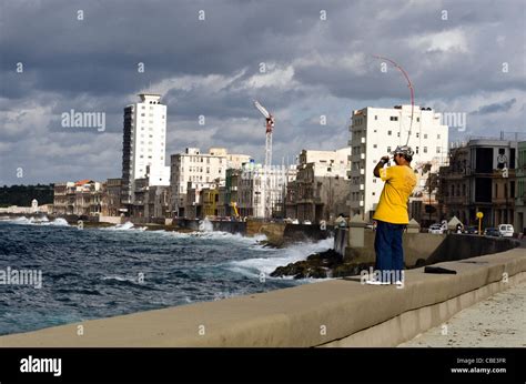 El malecon havana cuba fotografías e imágenes de alta resolución Alamy