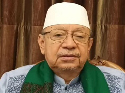 KH Zakky Mubarak Bentuklah Generasi Penerus Yang Bertakwa