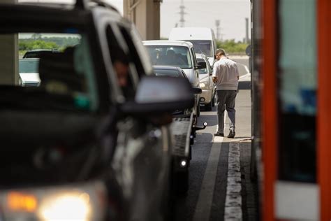 Un tânăr din Arad a fost prins la frontieră cu un permis de conducere