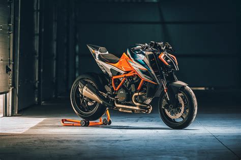 KTM 1290 Super Duke RR Una Hypernaked Sin Concesiones Exclusivo Motos