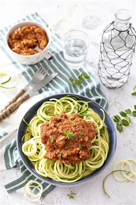 Spaghettis De Courgette Sauce Vegan Crue Fa On Bolognaise Recettes