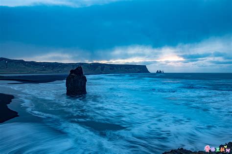 Iceland Ringroad Dyrh Laey Cliff