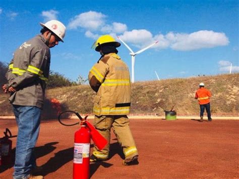 Treinamento De Brigada De Inc Ndio Em Parque E Lico Self Engenharia