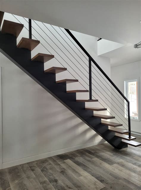 Escalier Avec Limon Central Garde Corps En Acier Excellence Inox